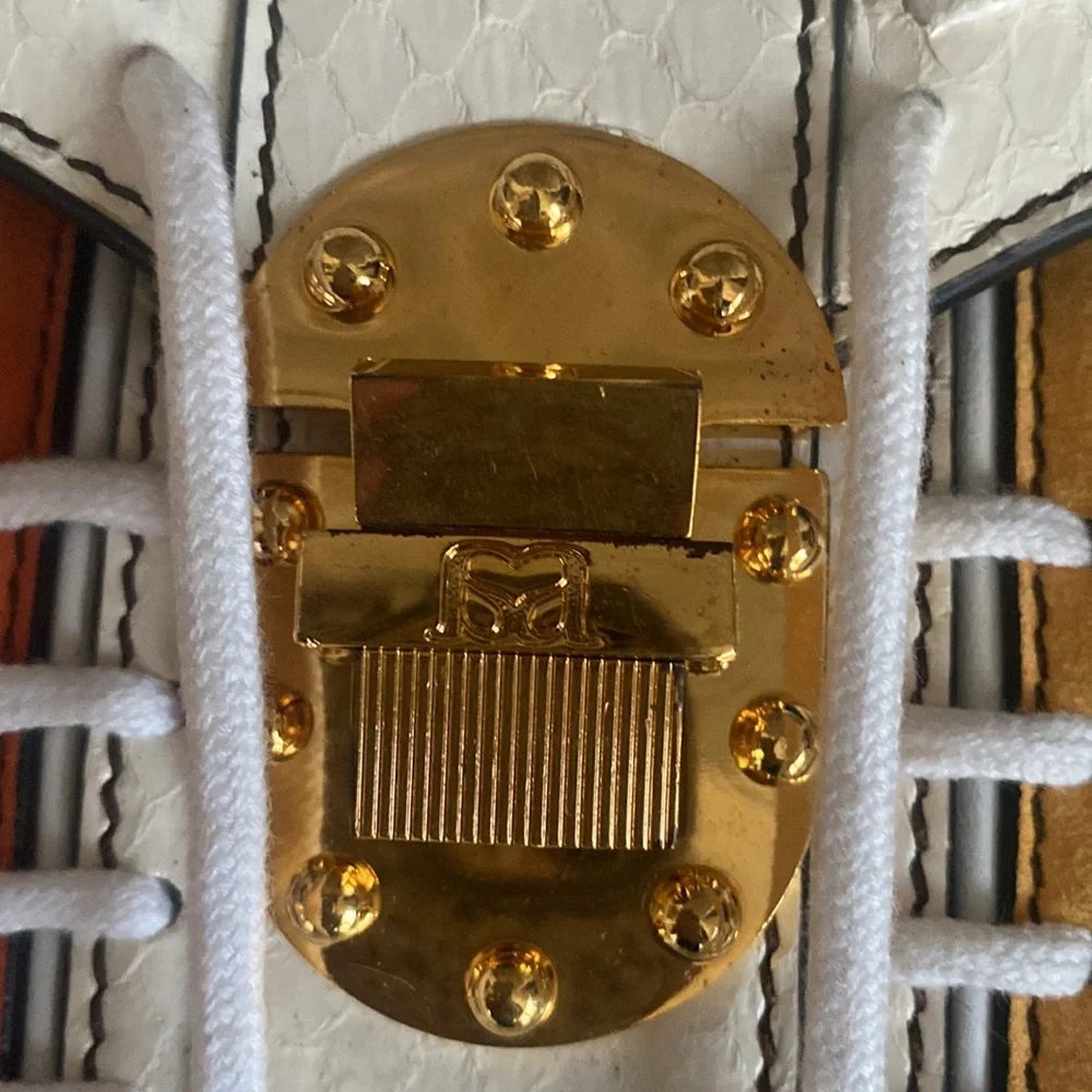 RARE Amanti Satchel - Picture 4 of 9